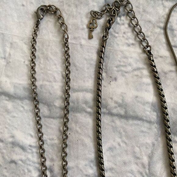 Necklace bundle with 9” chain drop w/single jewels and bracelet w/black pearls - Picture 6 of 10